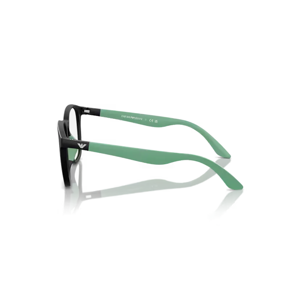 0EK3004__5001__P21__shad__lt.webp